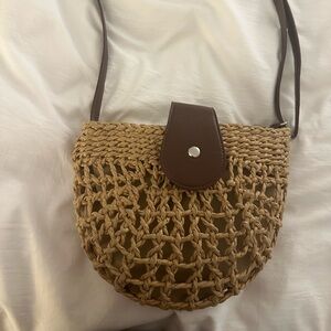 Natural fiber cross over bag